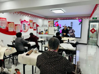 南頂路社區(qū)書法繪畫班正式復(fù)課，提供專業(yè)教育咨詢服務(wù)